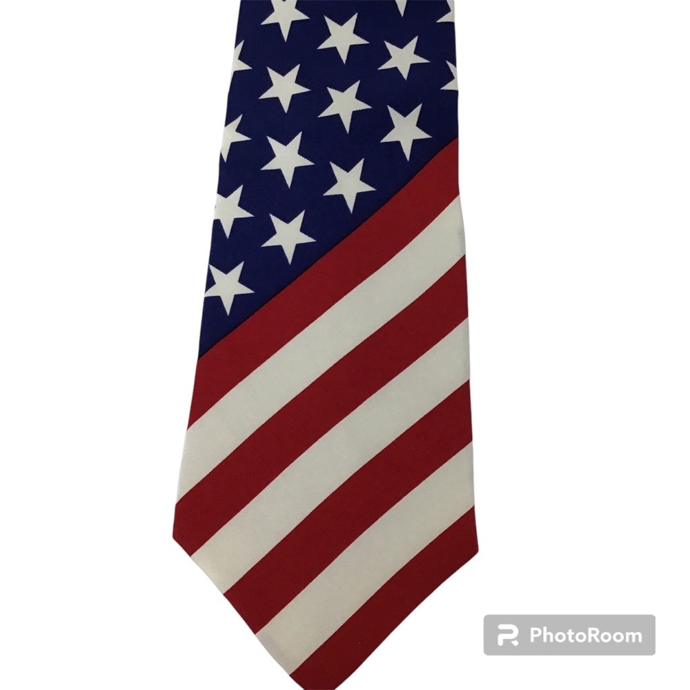 100% Silk In Honor of‎ America Manhattan USA Patriotic Red White & Blue Neck Tie